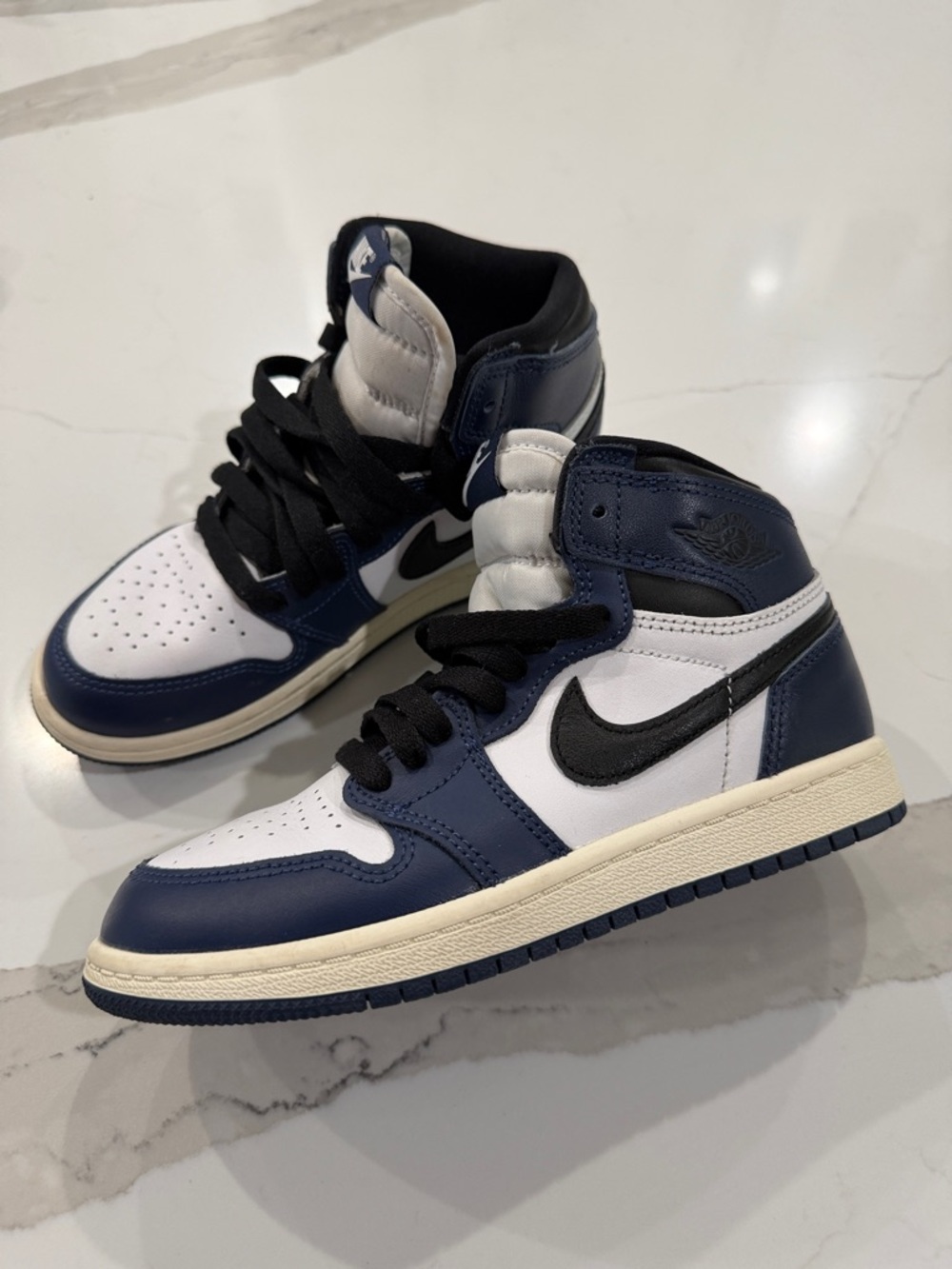 Nike Kids Air Jordan 1 Mid Navy/White/Black Sneakers 1Y